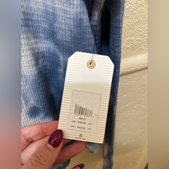 NWT Billabong Anyday Henley Tie Dye Cloud - M - Picture 2 of 8